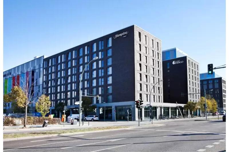 Hampton By Hilton Berlin City East Side Gallery Exterior photo