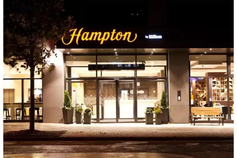Hampton By Hilton Berlin City East Side Gallery Exterior photo